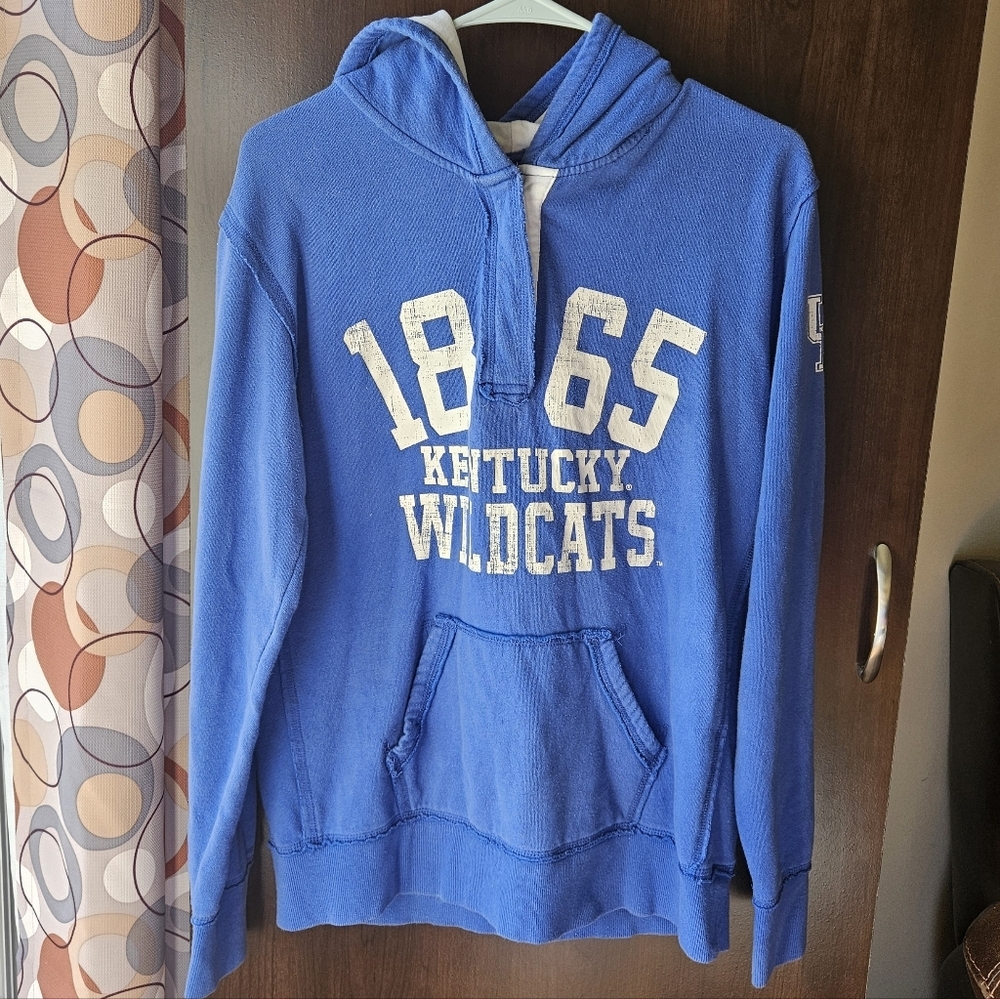Colosseum Blue and White UK Wildcats Athletic Hoodie